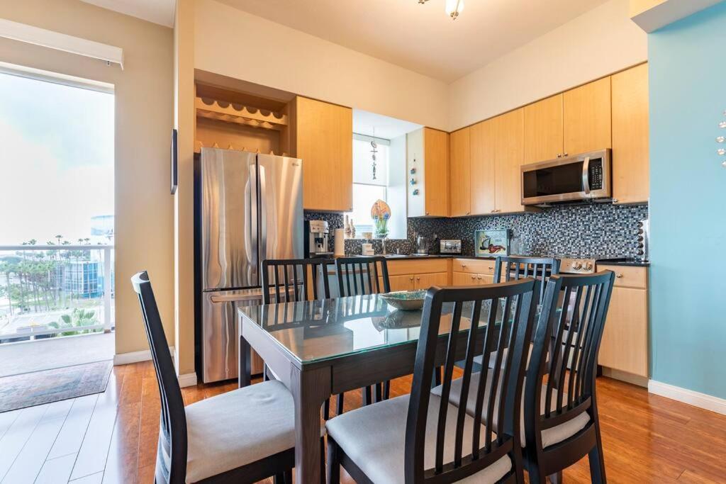 A Corner Unit With Ocean Views From Every Room Лонг Бич Экстерьер фото