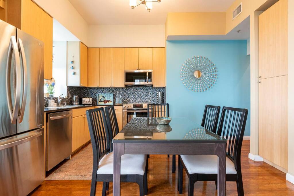 A Corner Unit With Ocean Views From Every Room Лонг Бич Экстерьер фото